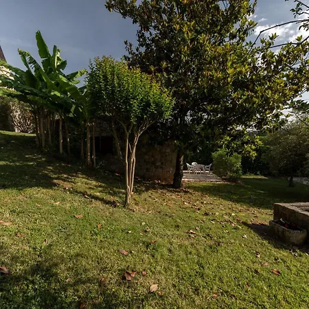 Les Sources Calabert Nyaraló